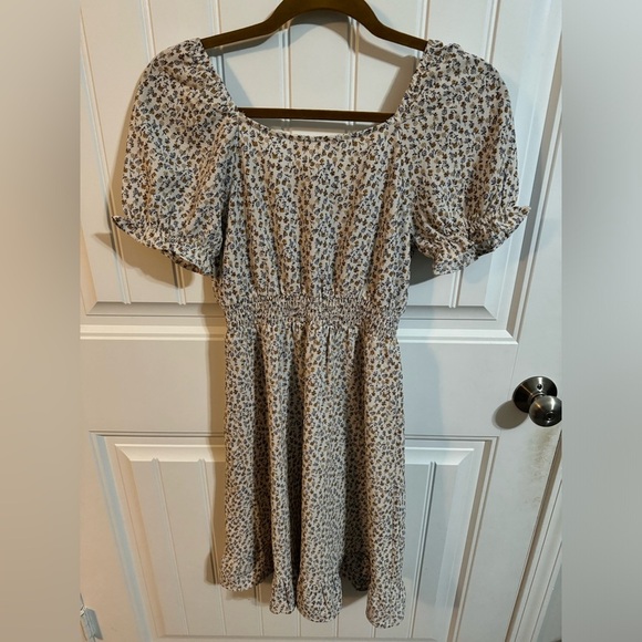 Monteau Floral Smocked Dress - Picture 4 of 7